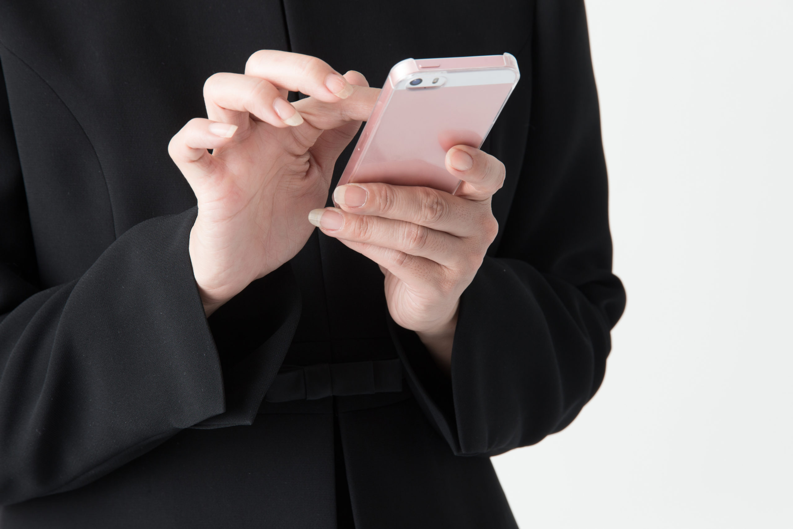 葬儀の時会社への連絡の仕方は？連絡方法や注意点についても解説！