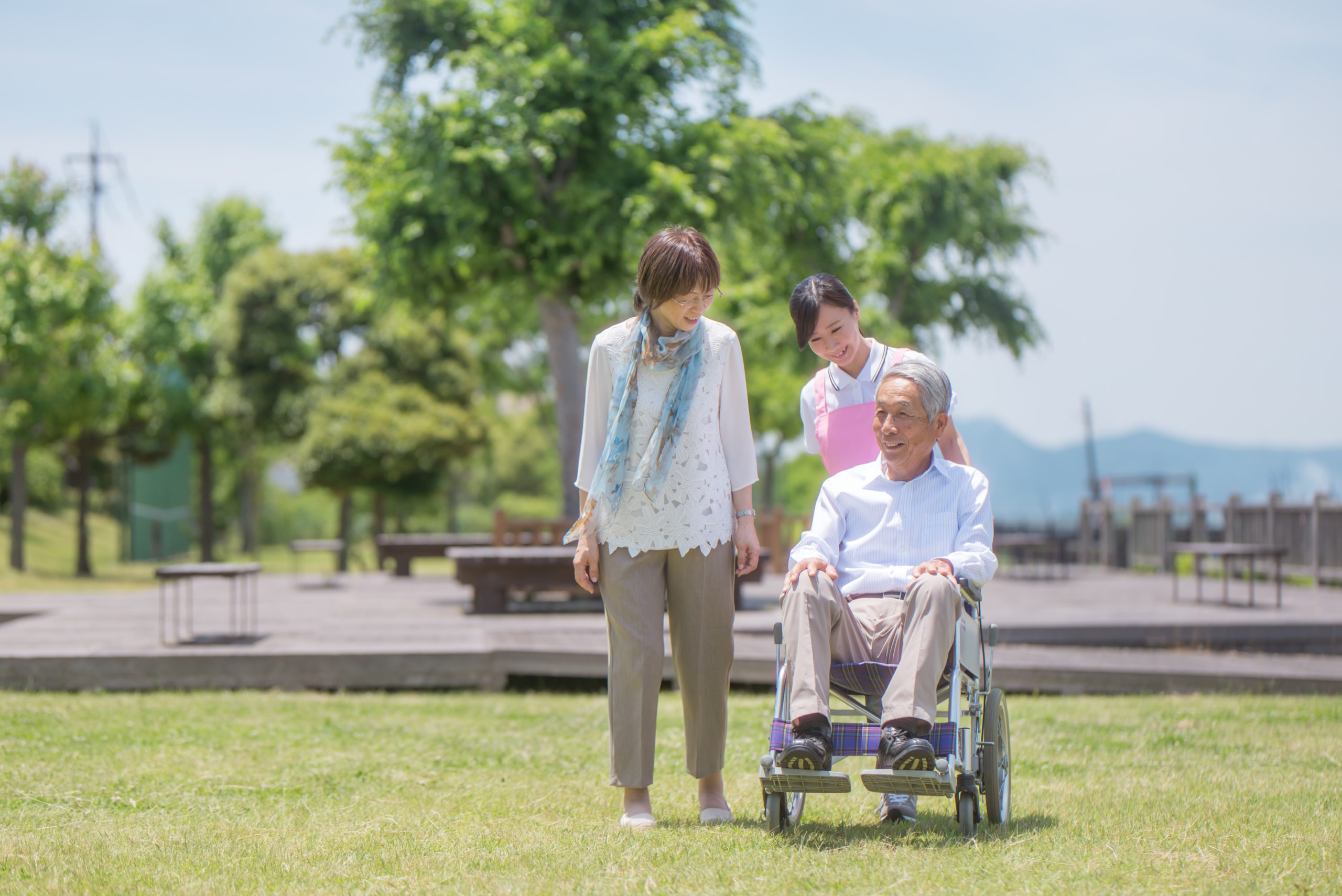 終活でよく起こるお墓、相続、悪徳商法トラブルとは？