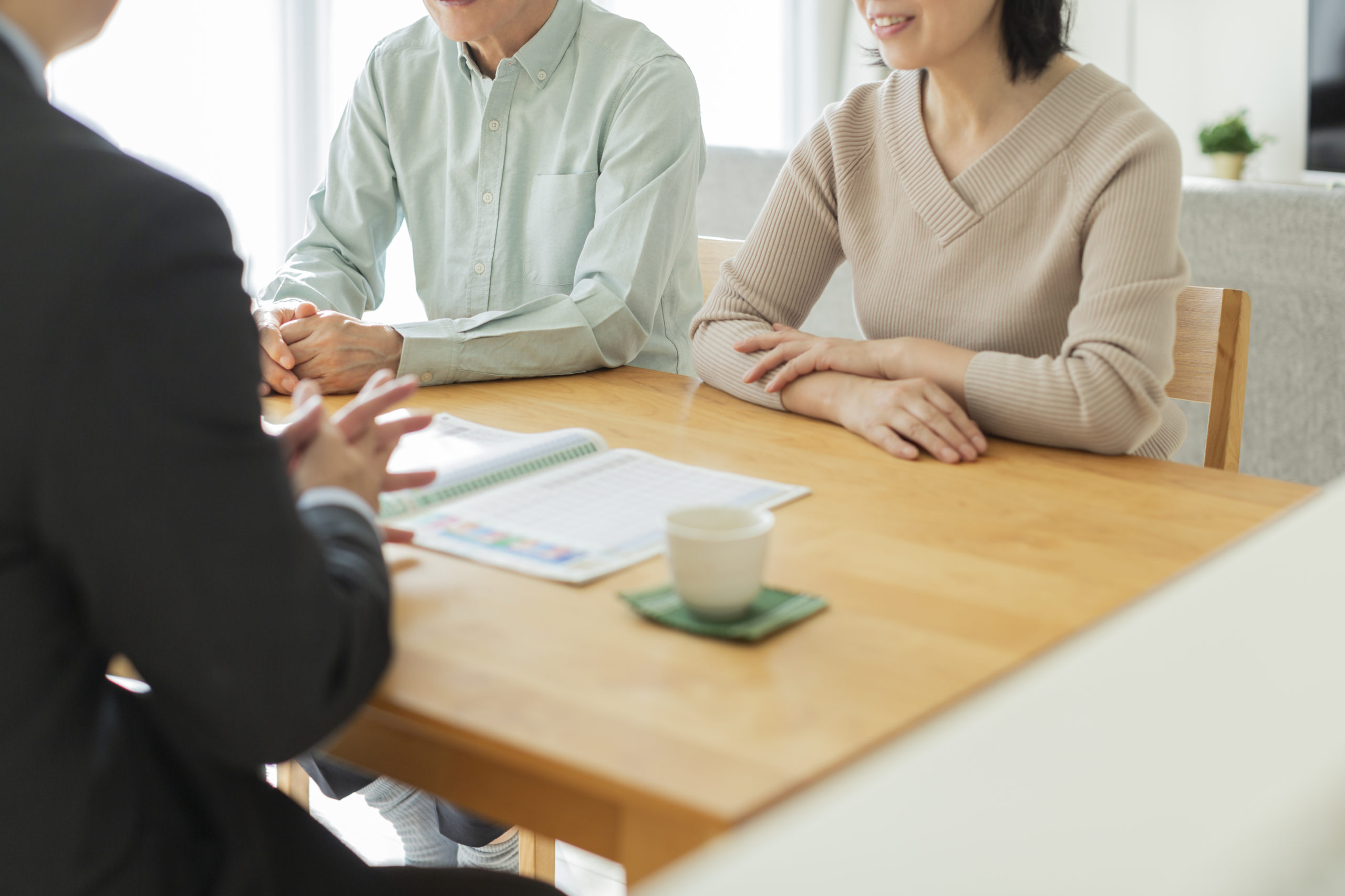 葬儀費用に給付金を活用！給付金の種類や申請方法、葬儀費用をおさえるポイントも解説！
